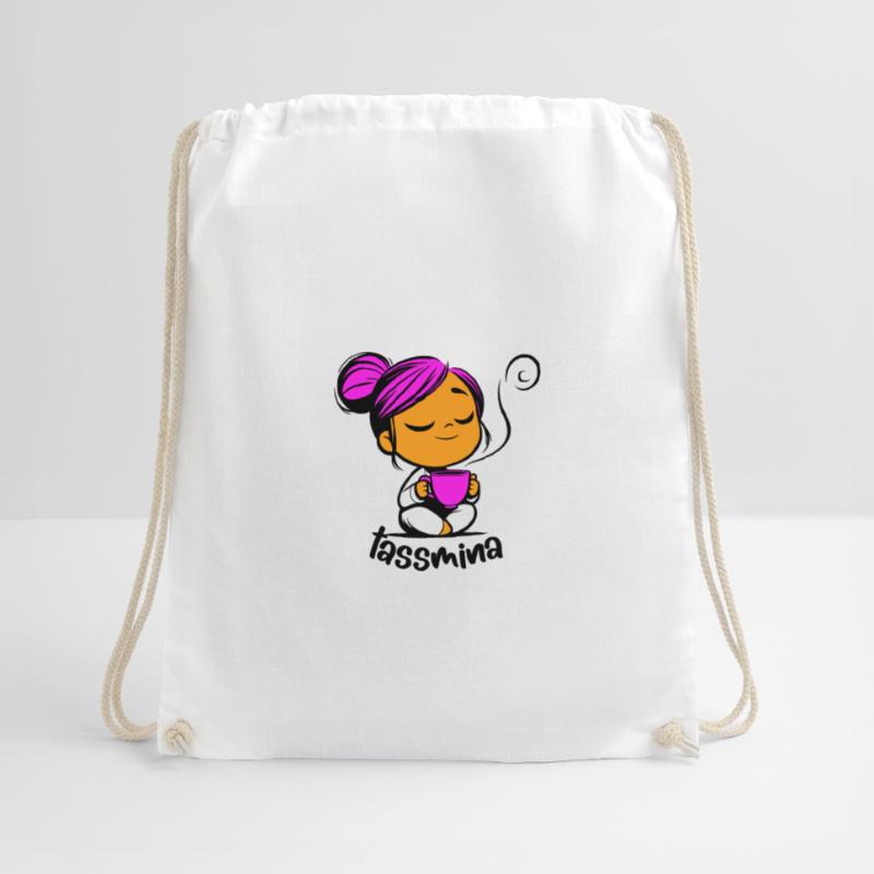 Tassmina enspannt mit einer Tasse Tee oder Kaffee Turnbeutel