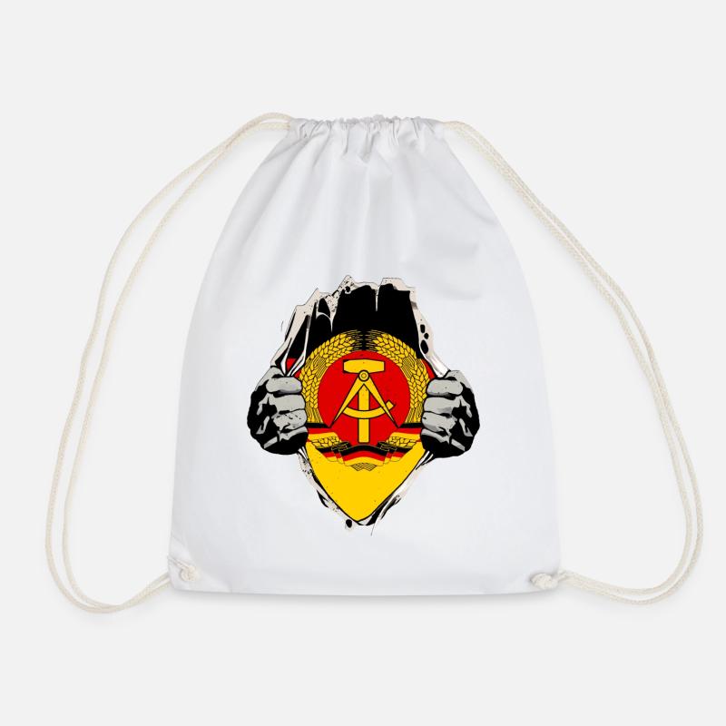 DDR-Flagge unterm Shirt - Turnbeutel - Weiß