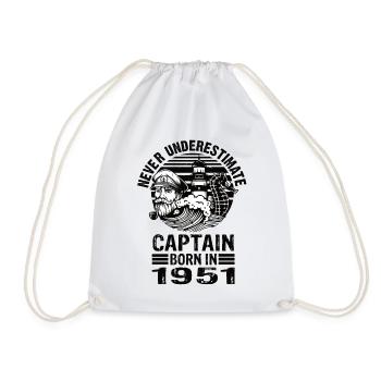 Never Underestimate Captain born in 1951 - Drawstring Bag - white - Front