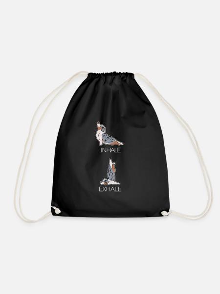 Yoga Hund Einatmen Ausatmen Atemtechnik Geschenk - Turnbeutel - Schwarz