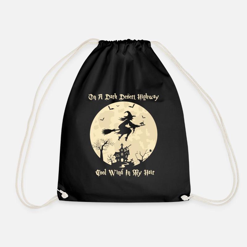 On A Dark Desert Highways Witch Riding Brooms - Turnbeutel - Schwarz