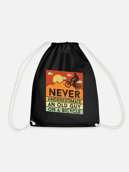 Never Underestimate an Old Guy on a Bicycle - Turnbeutel - Schwarz