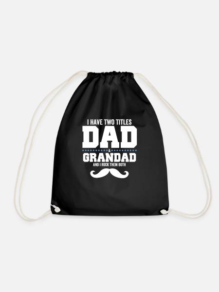 Zwei Titel Dad And Grandad And I Rock Them Both - Turnbeutel - Schwarz