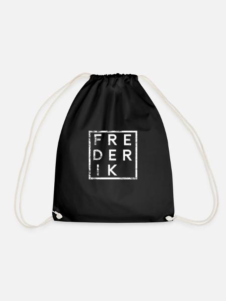 Frederik Minimalismi - Jumppakassi - musta