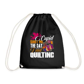 Quilting Cupid Shot Me The Day I Met Quilting - Drawstring Bag - black - Front