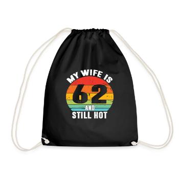 Meine Frau ist 62 und immer noch heiß, ich liebe meine hübsche Frau - Turnbeutel - Schwarz - Vorne