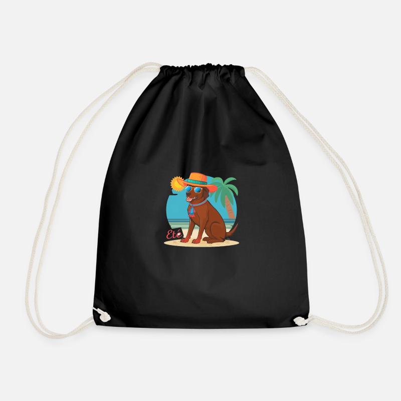 DOG AT THE BEACH - Drawstring Bag - black