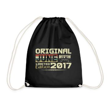 June 2017 Vintage Born In June 2017 Birthday - Drawstring Bag - black - Front