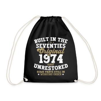 Built in the seventies 1974 48th birthday men - Drawstring Bag - black - Front
