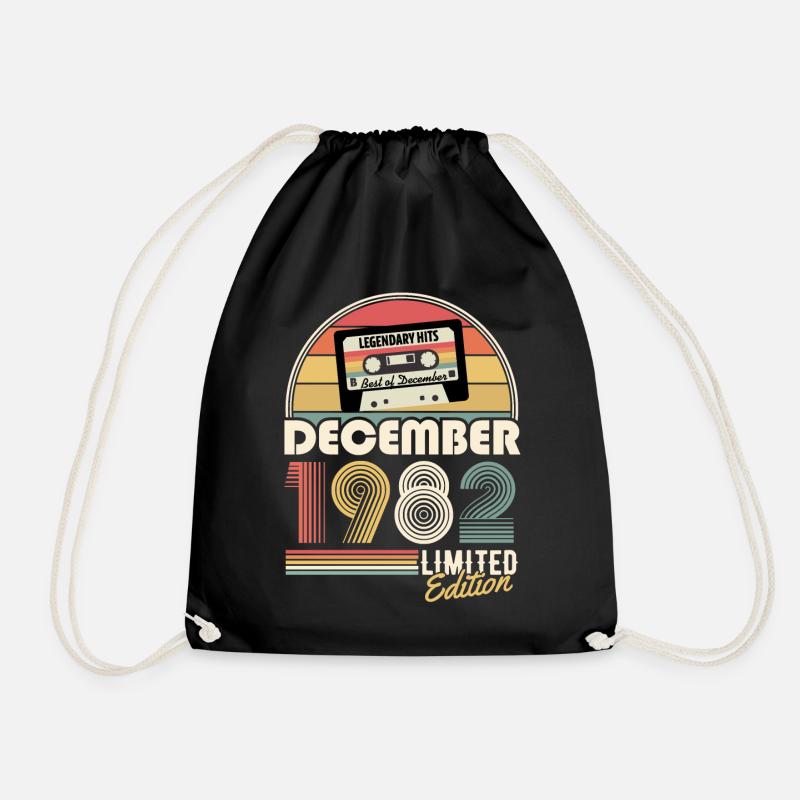 December 1982 Vintage Birthday Gift - Drawstring Bag - black
