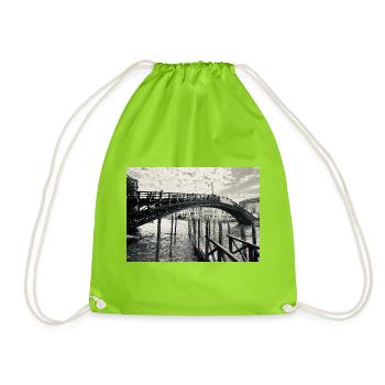 Black and white Venetian bridge over the water - Drawstring Bag - neon green - Front