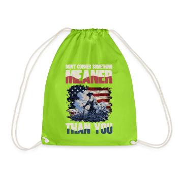 Ne coincez pas quelque chose de plus méchant que votre ferme - Sac de sport léger - vert néon - Devant