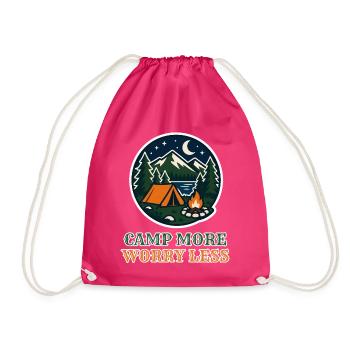 Camp More Worry Less – Retro Camping Abzeichen - Turnbeutel - Fuchsia - Vorne