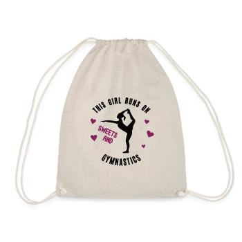 Turn Spruch This Girl Runs On Sweets And Gymnastic - Turnbeutel - Natur - Vorne