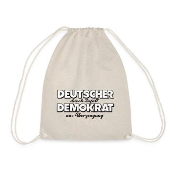 Deutscher durch Zufall, Demokrat aus Überzeugung - Turnbeutel - Natur - Vorne