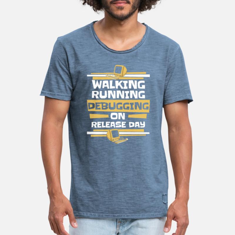 Walking Running Debugging Release Day Coder Männer Vintage T-Shirt