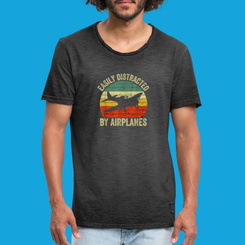 Easily Distracted by Airplanes - Männer Vintage T-Shirt