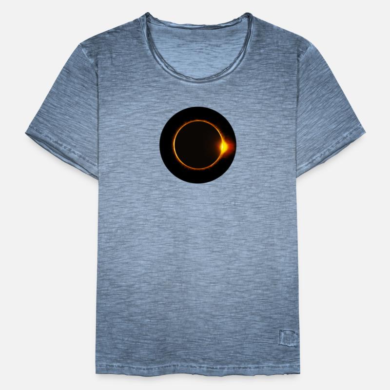 Solar eclipse Men's Vintage T-Shirt