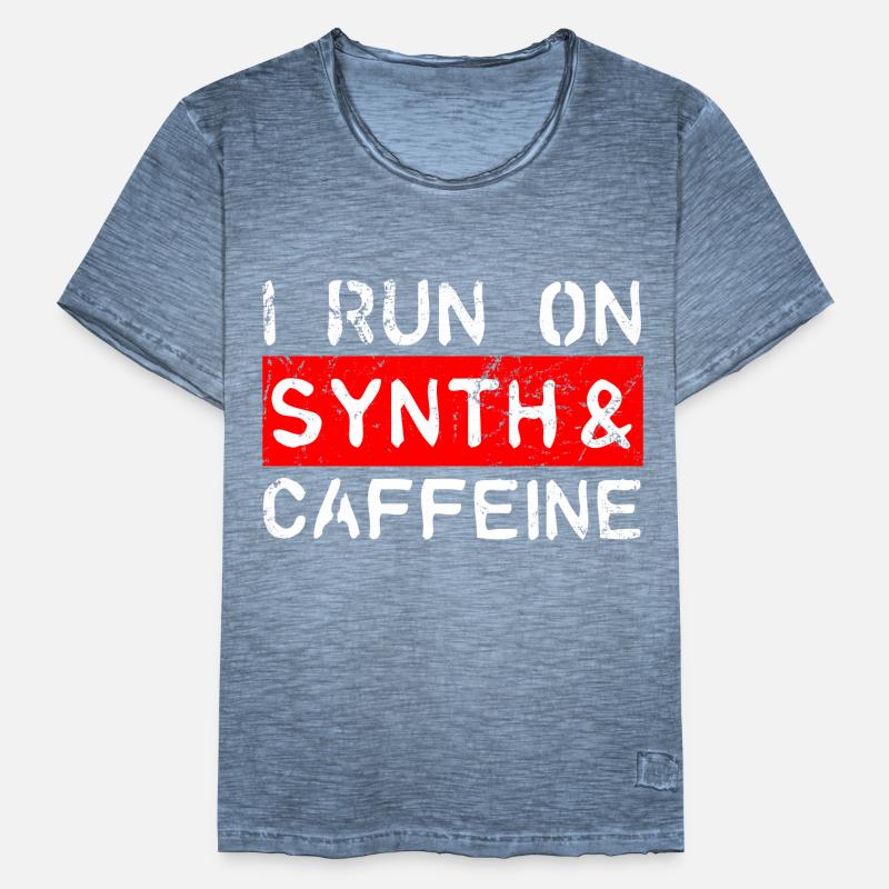 I run on synth & caffeine Männer Vintage T-Shirt