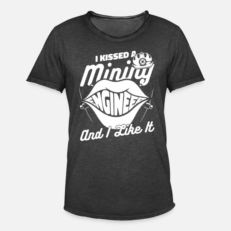 Engineer Kuss Mining Engineer - Men's Vintage T-Shirt - washed black