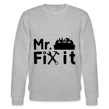 Mister Fix it he can repair everything, craftsmen - Stanley/Stella CHANGER Unisex Organic Sweatshirt - heather grey - Front - Nik (191cm) & Marisol (170cm)