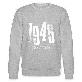 1945 Year of birth Year of construction born - Stanley/Stella CHANGER Unisex Organic Sweatshirt - heather grey - Front - Nik (191cm) & Marisol (170cm)