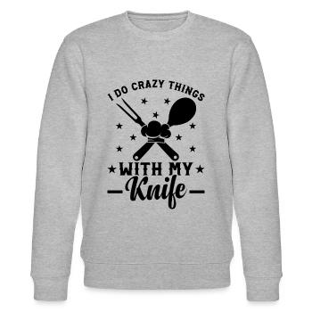 I Do Crazy Things With My Knife Chef Tools Chef Fo - Stanley/Stella Unisex Bio-Sweatshirt CHANGER  - Grau meliert - Vorne - Nik (191cm) & Marisol (170cm)
