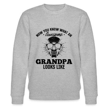 Now You Know What An Awesome Grandpa Looks Like Fa - Stanley/Stella Unisex Bio-Sweatshirt CHANGER  - Grau meliert - Vorne - Nik (191cm) & Marisol (170cm)