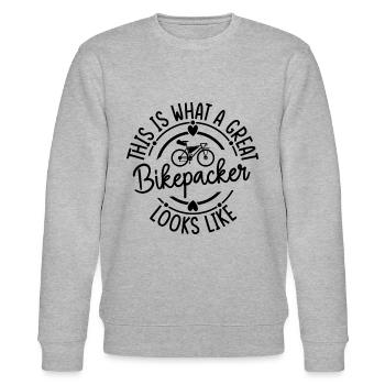 This Is What A Great Bikepacker Looks Like - Bikep - Stanley/Stella Unisex Bio-Sweatshirt CHANGER  - Grau meliert - Vorne - Nik (191cm) & Marisol (170cm)