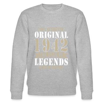 Legends are born in 1942 - Stanley/Stella CHANGER Unisex Organic Sweatshirt - heather grey - Front - Nik (191cm) & Marisol (170cm)