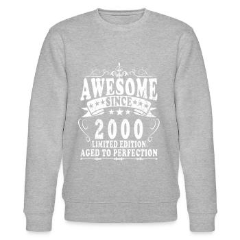 Vintage 2000 Born Birthday Gift - Stanley/Stella CHANGER Unisex Organic Sweatshirt - heather grey - Front - Nik (191cm) & Marisol (170cm)