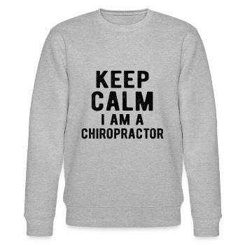 Chiropractor : Keep calm i am a Chiropractor - Stanley/Stella Unisex Bio-Sweatshirt CHANGER  - Grau meliert - Vorne - Nik (191cm) & Marisol (170cm)
