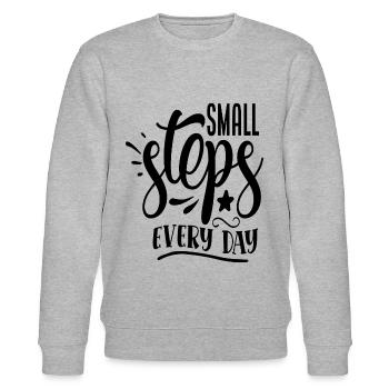 Cool saying motivation - small steps every day - Stanley/Stella CHANGER Unisex Organic Sweatshirt - heather grey - Front - Nik (191cm) & Marisol (170cm)