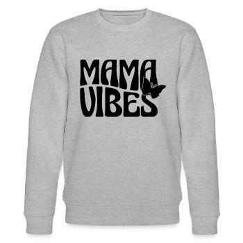 Mama Vibes mit Schmetterling - Stanley/Stella Unisex Bio-Sweatshirt CHANGER  - Grau meliert - Vorne - Nik (191cm) & Marisol (170cm)