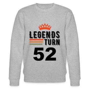 52 Geburtstag, Legenden werden 52 Jahre alt - Stanley/Stella Unisex Bio-Sweatshirt CHANGER  - Grau meliert - Vorne - Nik (191cm) & Marisol (170cm)