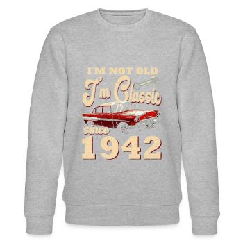 Oldtimer Baujahr 1942 Geboren Geburtstag Geboren - Stanley/Stella Unisex Bio-Sweatshirt CHANGER  - Grau meliert - Vorne - Nik (191cm) & Marisol (170cm)