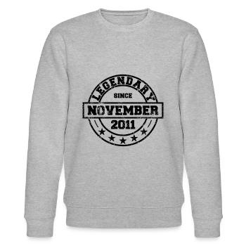 Legendary since November 2011 - Geburtstag - Stanley/Stella Unisex Bio-Sweatshirt CHANGER  - Grau meliert - Vorne - Nik (191cm) & Marisol (170cm)