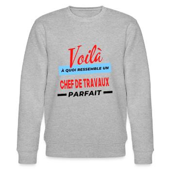 Voilà a quoi ressemble un CHEF DE TRAVAUX Humour - Sweat bio CHANGER Stanley/Stella Unisexe - gris chiné - Devant - Nik (191cm) & Marisol (170cm)