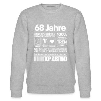 68 Jahre und im Top Zustand - Stanley/Stella Unisex Bio-Sweatshirt CHANGER  - Grau meliert - Vorne - Nik (191cm) & Marisol (170cm)