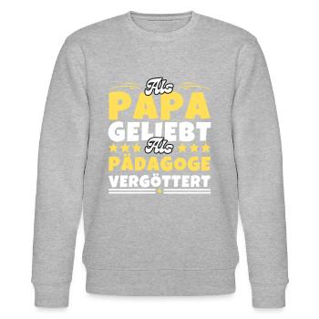 Als Papa geliebt, als Pädagoge vergöttert - Stanley/Stella Unisex Bio-Sweatshirt CHANGER  - Grau meliert - Vorne - Nik (191cm) & Marisol (170cm)