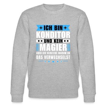 Ich bin Konditor und kein Magier - Stanley/Stella Unisex Bio-Sweatshirt CHANGER  - Grau meliert - Vorne - Nik (191cm) & Marisol (170cm)