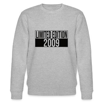 Limited Edition 2009 Geburtstag Geschenkidee - Stanley/Stella Unisex Bio-Sweatshirt CHANGER  - Grau meliert - Vorne - Nik (191cm) & Marisol (170cm)