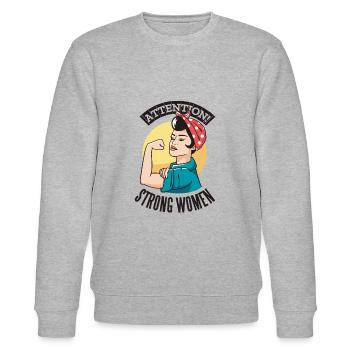 ATTENTION STRONG WOMEN Powerfrauen Frauenpower - Stanley/Stella Unisex Bio-Sweatshirt CHANGER  - Grau meliert - Vorne - Nik (191cm) & Marisol (170cm)
