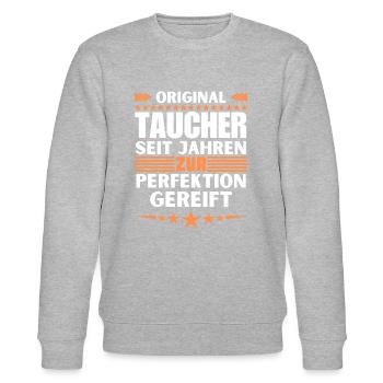 Zur Perfektion gereifter Taucher - Stanley/Stella Unisex Bio-Sweatshirt CHANGER  - Grau meliert - Vorne - Nik (191cm) & Marisol (170cm)