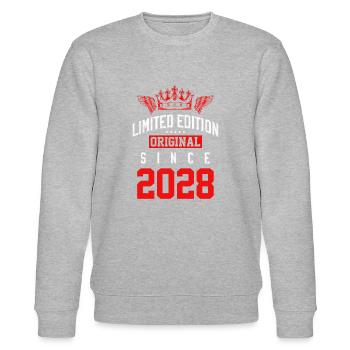 2028 limited edition - Stanley/Stella Unisex Bio-Sweatshirt CHANGER  - Grau meliert - Vorne - Nik (191cm) & Marisol (170cm)
