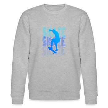 front 1050 Skateboarder Silhoutte Typografie Sk8er - Stanley/Stella Unisex Bio-Sweatshirt CHANGER  - Grau meliert - Vorne - Nik (191cm) & Marisol (170cm)