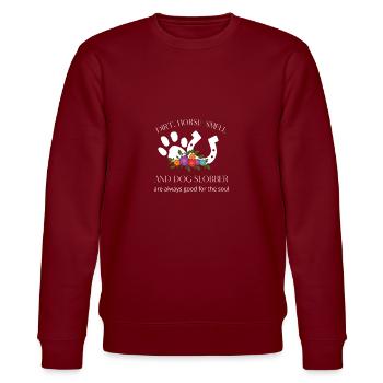 Pferdegeruch und Hund Slobber Haustiere Memes Tren - Stanley/Stella Unisex Bio-Sweatshirt CHANGER  - Burgunderrot - Vorne - Nik (191cm) & Marisol (170cm)