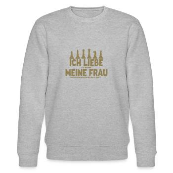 Ich liebe es wenn meine Frau mich Schach spielen - Stanley/Stella Unisex Bio-Sweatshirt CHANGER  - Grau meliert - Vorne - Nik (191cm) & Marisol (170cm)