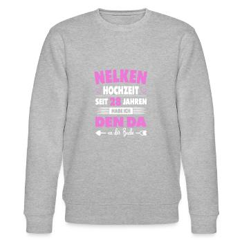 28 Hochzeitstag Paare 28 Jahre Ehe Nelkenhochzeit - Stanley/Stella Unisex Bio-Sweatshirt CHANGER  - Grau meliert - Vorne - Nik (191cm) & Marisol (170cm)