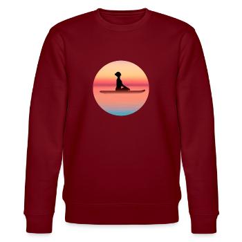 Yoga SUP Stand Up Paddling Frau im Sonnenuntergang - Stanley/Stella Unisex Bio-Sweatshirt CHANGER  - Burgunderrot - Vorne - Nik (191cm) & Marisol (170cm)